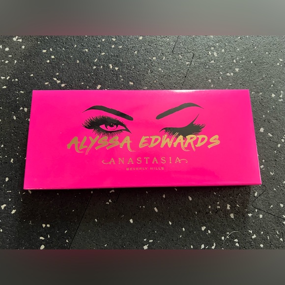 ANASTASIA BEVERLY HILLS | ALYSSA EDWARDS EYESHADOW PALETTE - Picture 7 of 8
